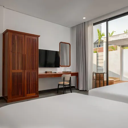 Two Seasons Siem Reap Hotel