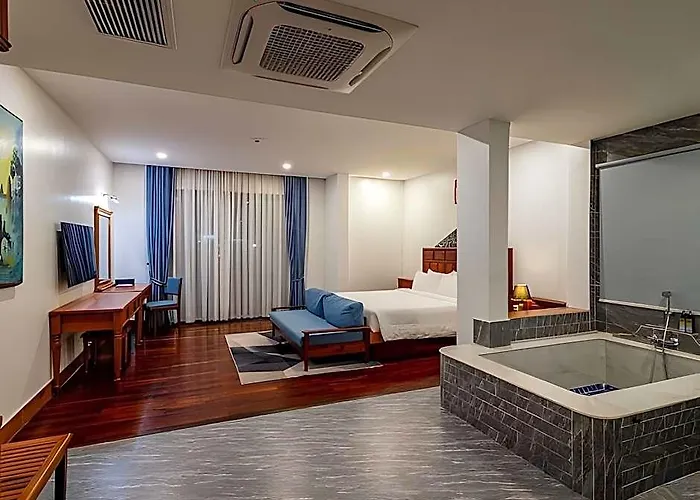Two Seasons 5* Siem Reap